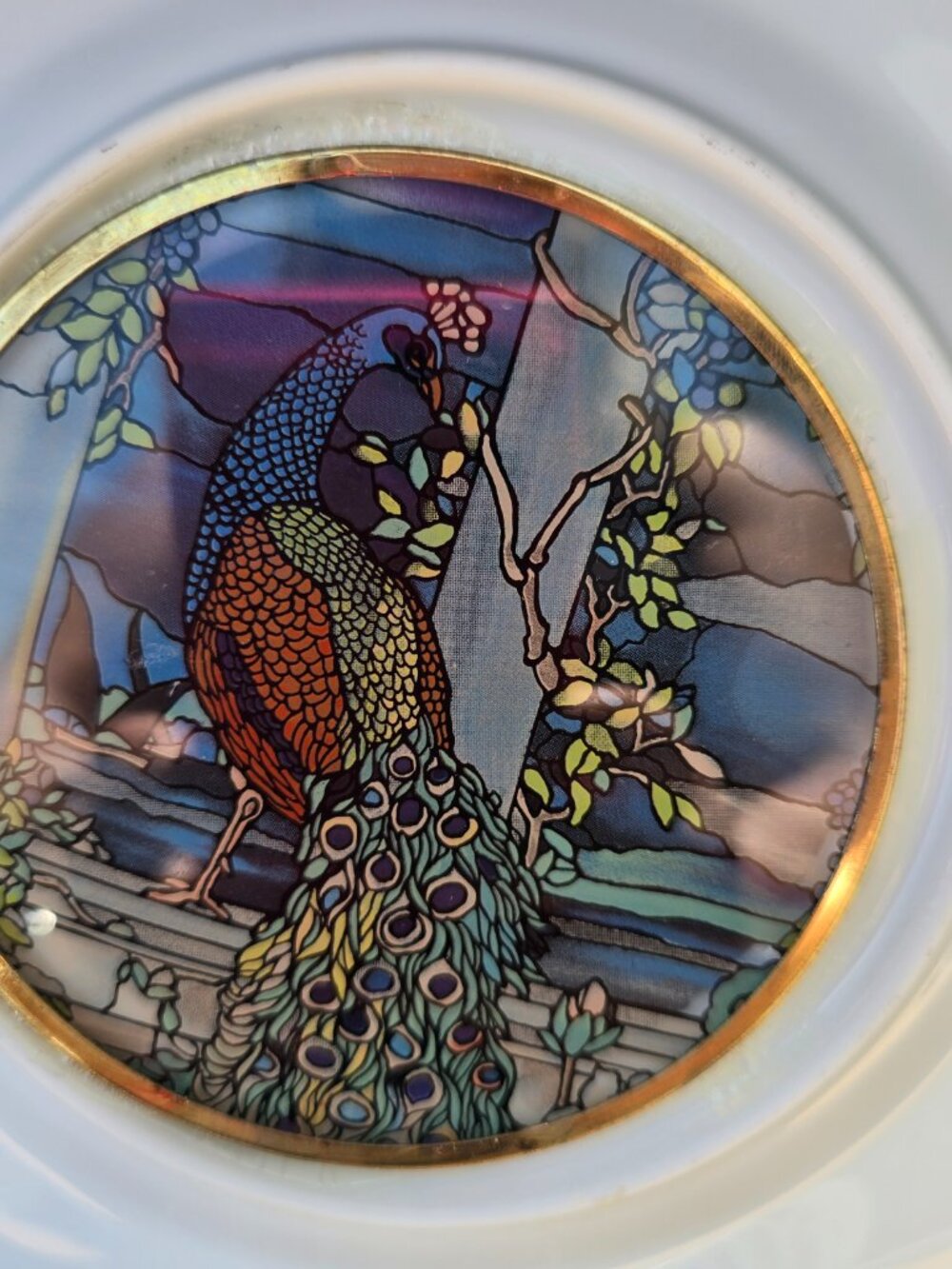 1983 “Peacock and Wisteria” Plate • Tiffany Gardens Series • Louis Comfort Tiffa - Picture 6 of 8